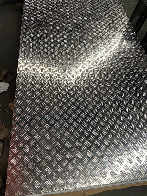 checker plate plastique.